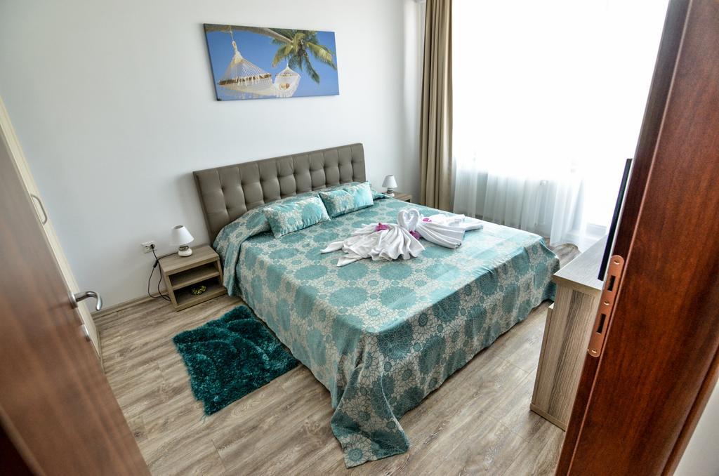 Apartament Party *